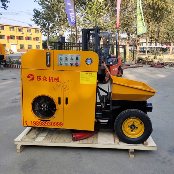 混凝土輸送泵小金剛